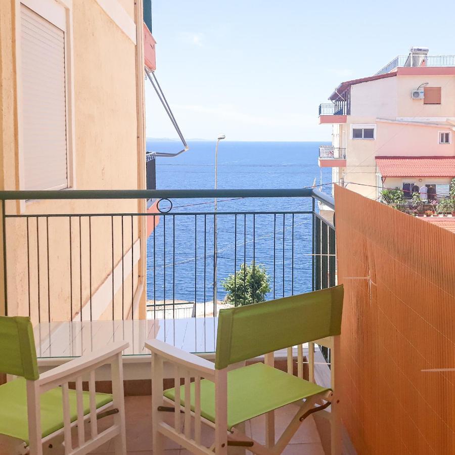 Hotel Sea Breeze Sarandë Buitenkant foto