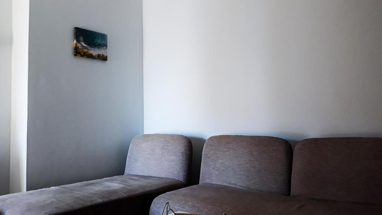 Hotel Sea Breeze Sarandë Buitenkant foto